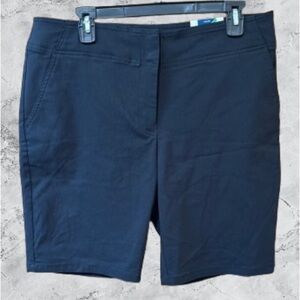 Women's Black Size 12 Izod Golf shorts